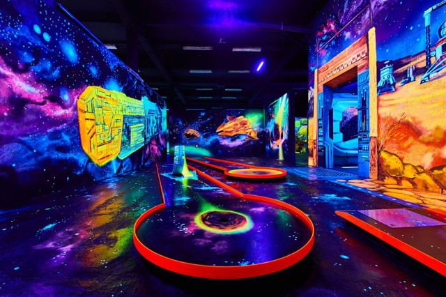 2 napig INGYENES a gyerekeknek a 3D UV Minigolf Budapesten!