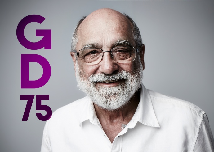 75-57: Gryllus Vilmos születésnapi koncertje a Vígszínházban - Jegyek itt!