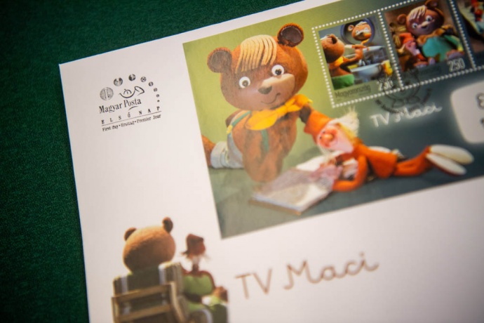 A TV Macit ábrázoló bélyegblokkot bocsátott ki a Magyar Posta