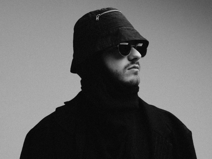 Azahriah is fellép Budapesten Rendszerbontó Nagykoncerten!