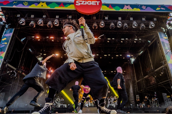 Azahriahn túl számos magyar fellépővel vár a Sziget Fesztivál!