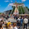 Szezonnyitó a Kincsem Parkban: 25 ezer látogatót és 40 food truckot várnak az idei első budapesti Fo