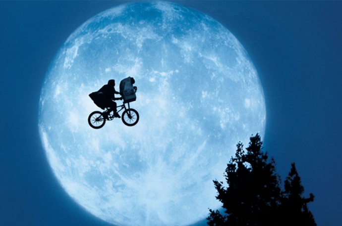 E.T. filmzene és élő vítítés a Margitszigeten - Jegyek az E.T. film-zene-koncertre itt!