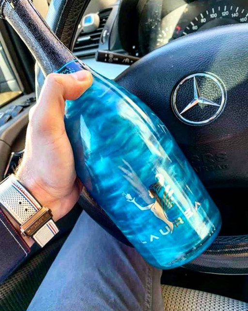 Exkluzív gyöngyházfény hatású varázs pezsgő! Videó itt! NYERJ 1 PALACKOT!