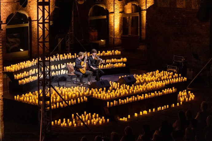 Gyertyafényes koncert a csillagok alatt… - The Four Seasons koncert Budapesten a Benczúr Kertben 