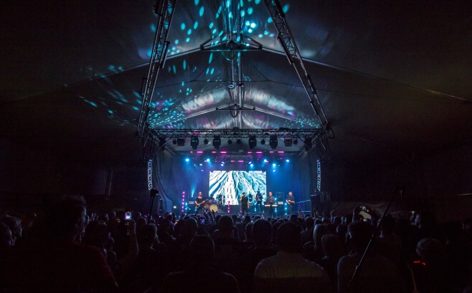 Hauber X Bonanza Feltámadás a Barba Negrában