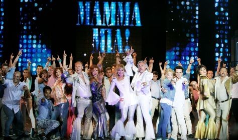 Mamma Mia 2026-ban újra a Madáchban! Jegyek 2900 forinttól itt!