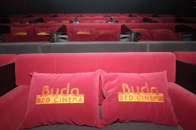 Megnyílt a Buda Bed Cinema! Ágymozi Budapesten! Jegyárak és információk itt!