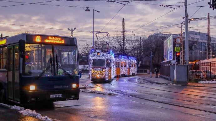 Nosztalgikus Mikulásbusz indul Budapesten!