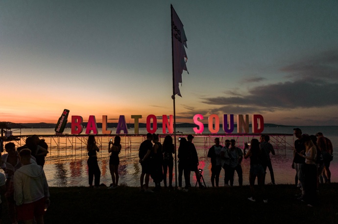 Világsztárokat jelentett be 2024-re a Sound